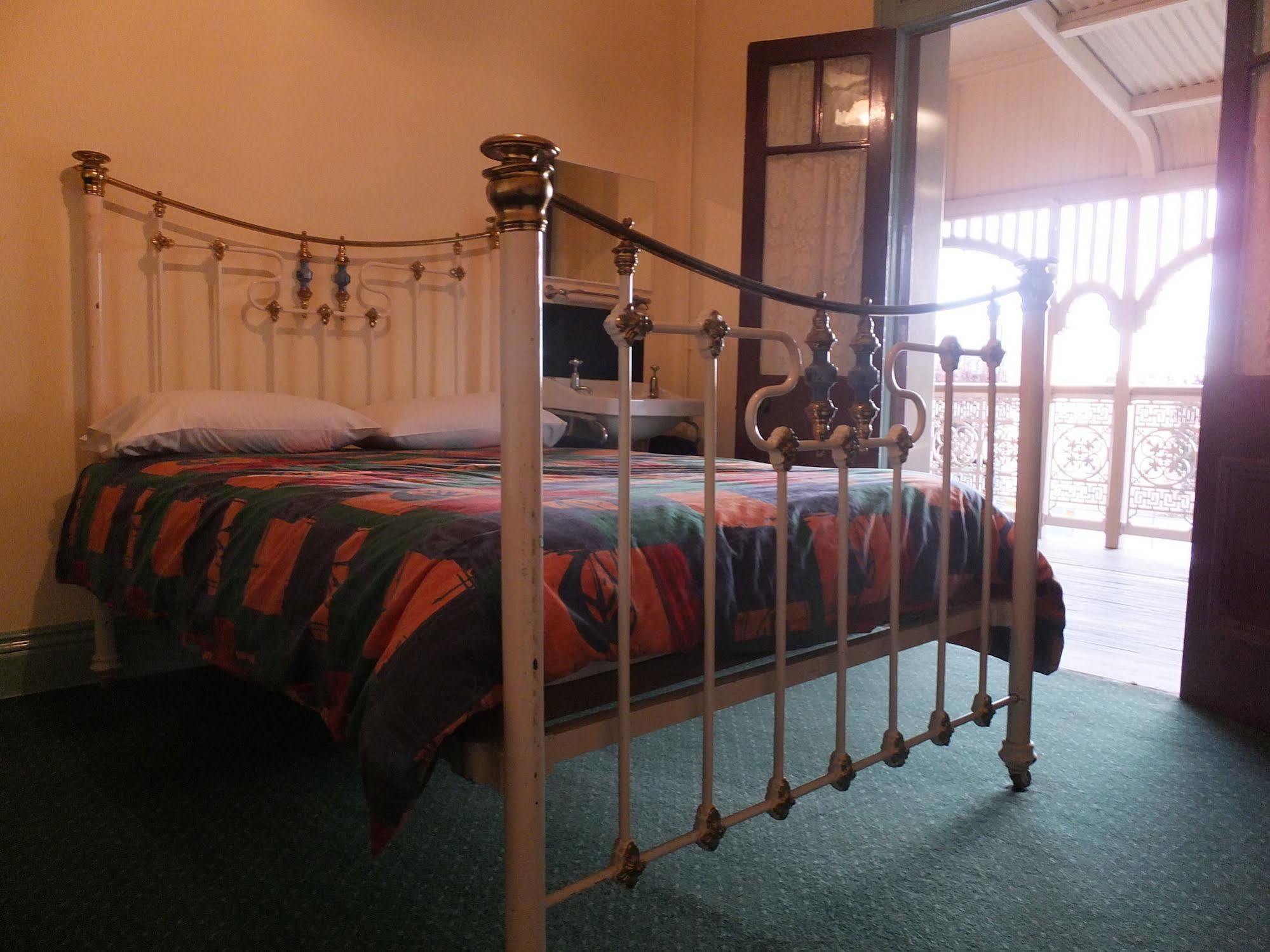 Criterion Warwick Hotel Eksteriør bilde
